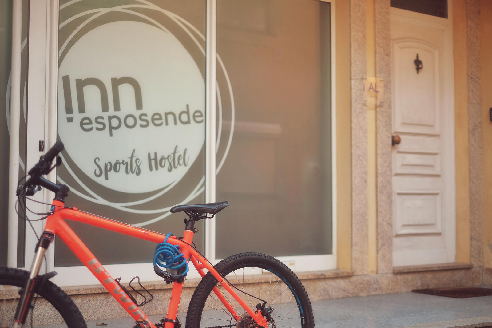 InnEsposende hostel entrance in the town centre
